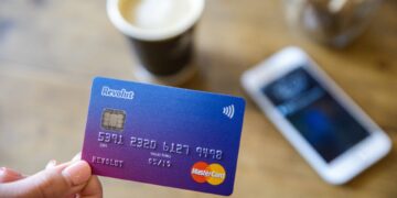 Comment Obtenir la Carte Revolut Standard Guide de Demande Facile carte-revolut-standard-fr-p2